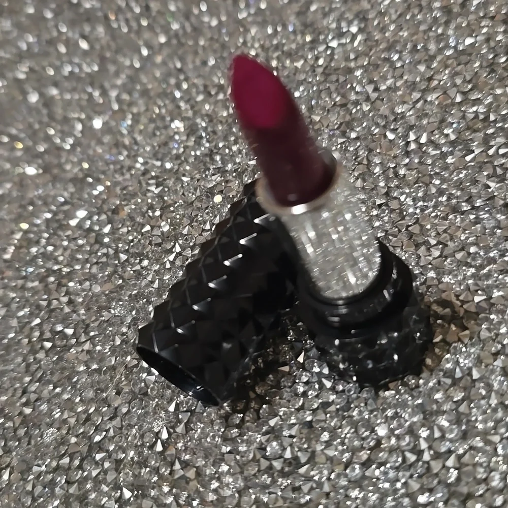 🧚‍♀️WOLVESMOUTH RARE MINI Kat Von D Studded Kiss Lip NWOBox